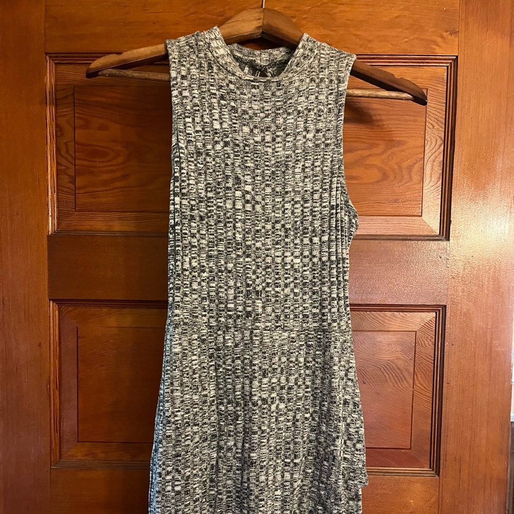 Orange Creek lightweight sweater dress- ladies small